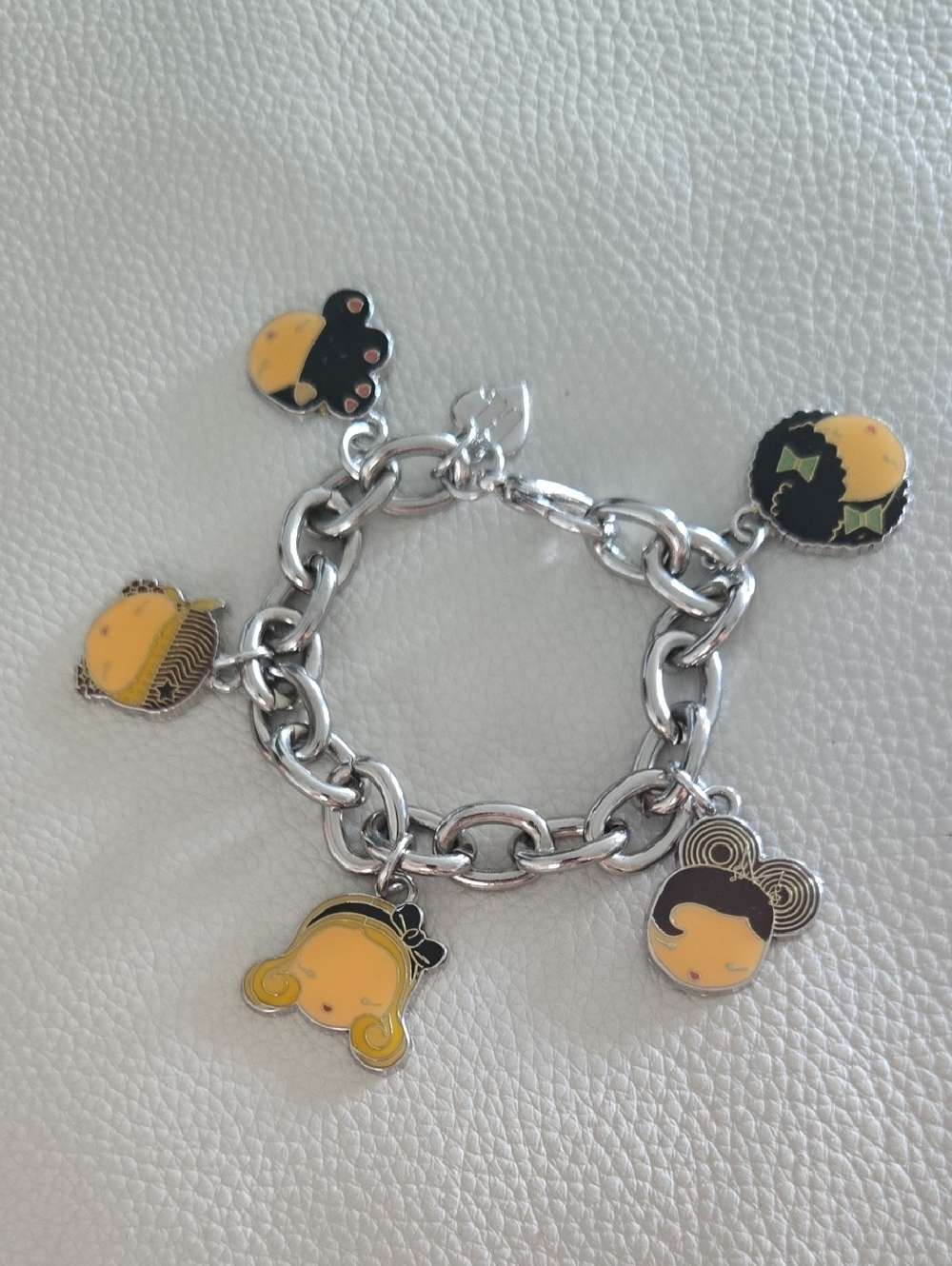 VTG Y2K Harajuku Lovers Gwen Stefani 5 Doll Charm Bracelet Rare HTF Charms